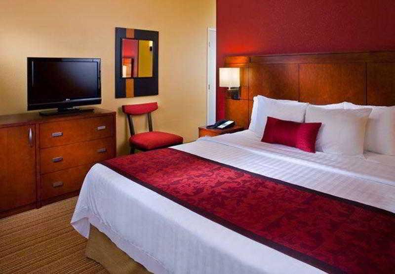 Courtyard By Marriott Covington / Mandeville Zimmer foto