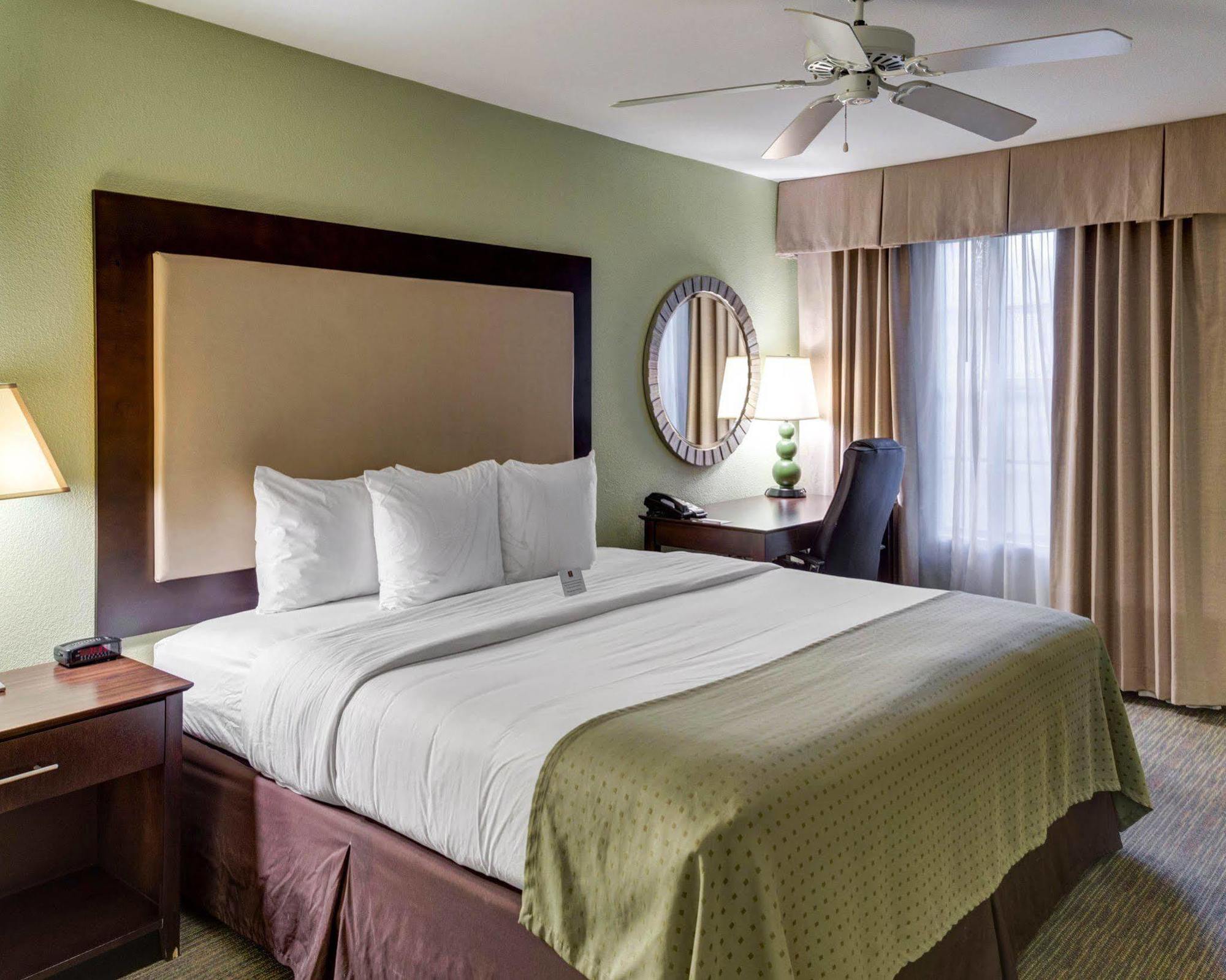 Courtyard By Marriott Covington / Mandeville Exterior foto